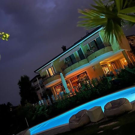 Hotel La Rondine Sirmione Extérieur photo