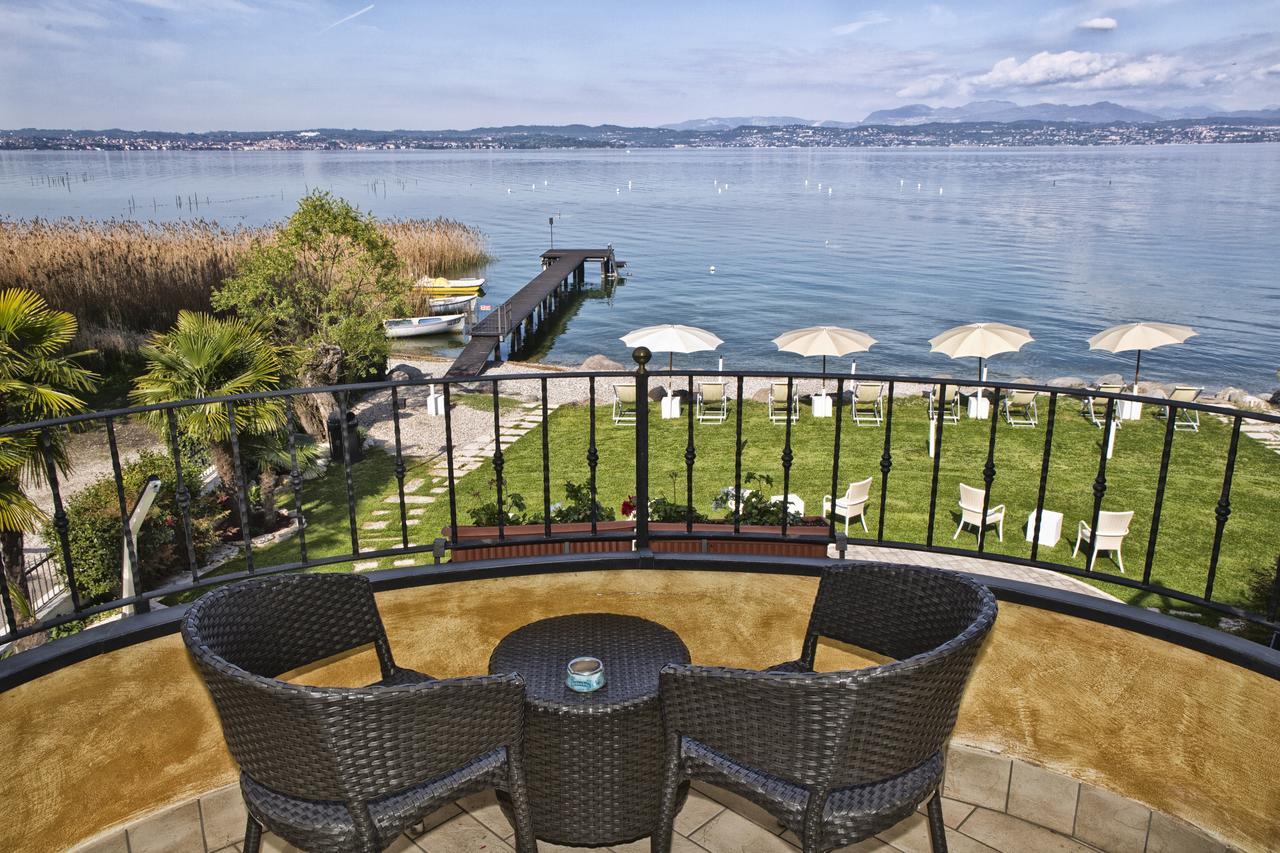 Hotel La Rondine Sirmione Extérieur photo