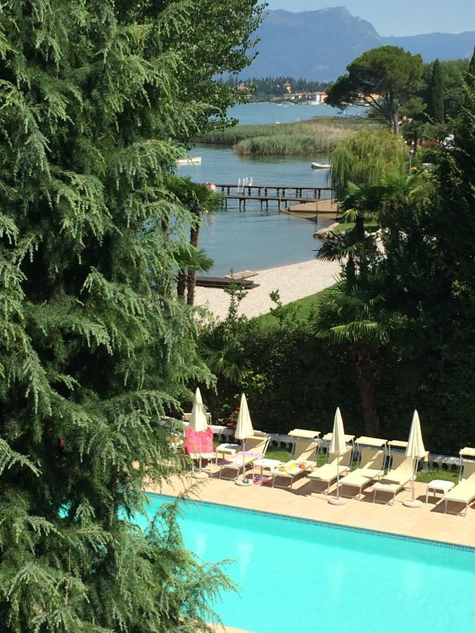 Hotel La Rondine Sirmione Extérieur photo