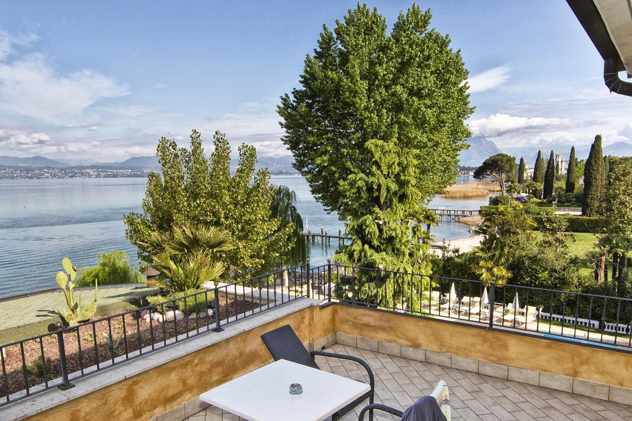 Hotel La Rondine Sirmione Extérieur photo